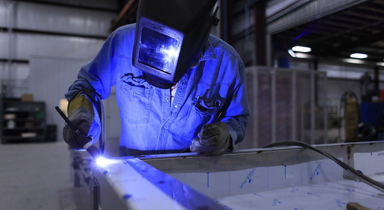 welder-673559_1280